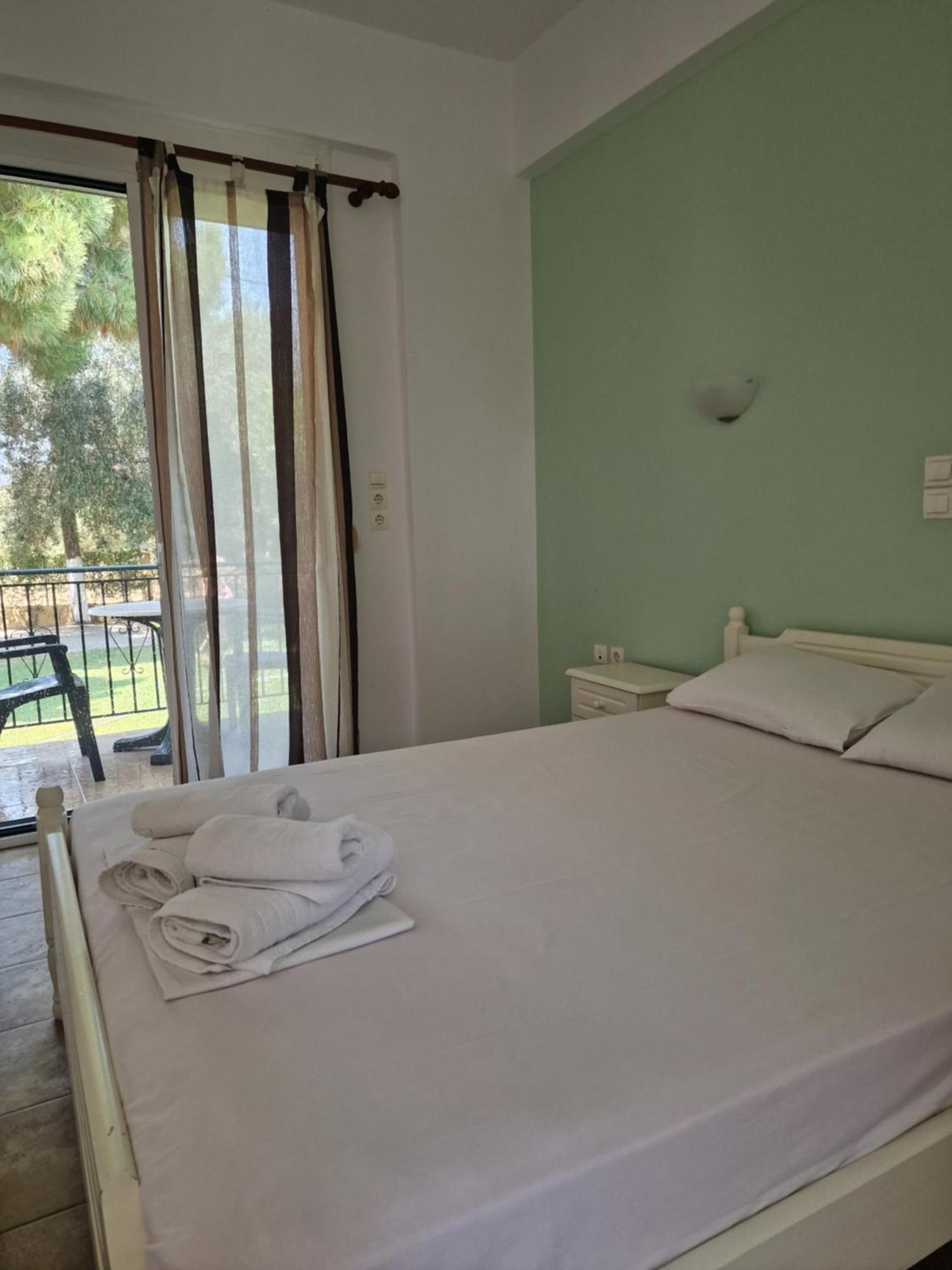 Lemi Apartments Ríza Extérieur photo