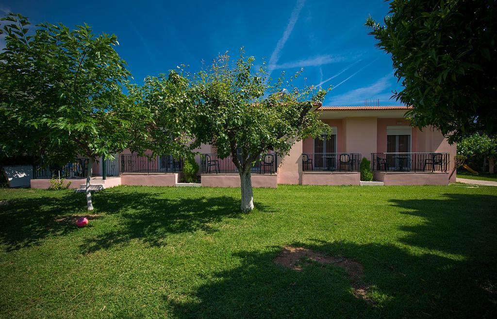 Lemi Apartments Ríza Extérieur photo
